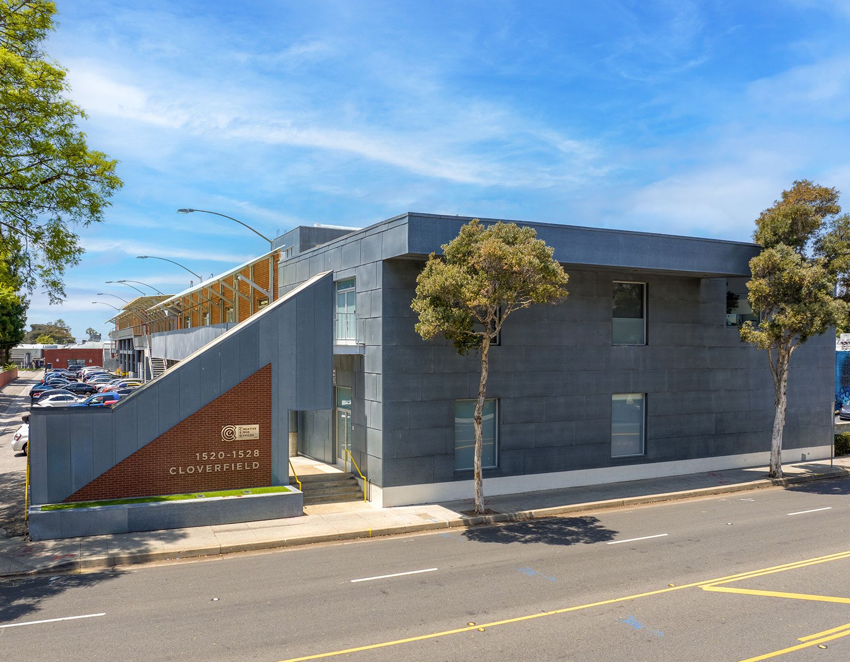 1520 Cloverfield — Frank Gehry's former studio